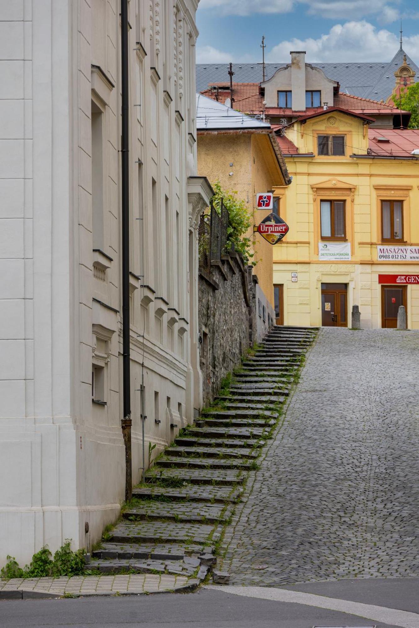 Skackava - Beautiful New Apartment In Direct Centrum, 24H Self Check-In Banská Bystrica Exterior foto